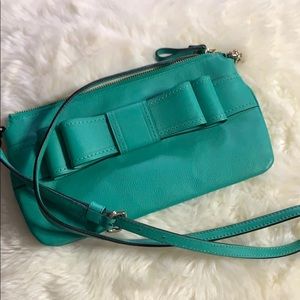 Crossbody purse